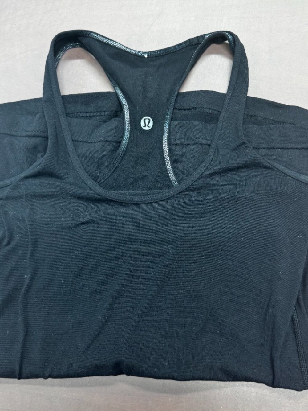 Lululemon Sz 6 Lot Crop Tank, Crop Pink Stripe Legging, Black Tank & Biker Short - Picture 6 of 10